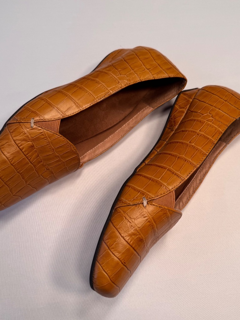 Vionic Dolores Tan Croc-Embossed Leather Loafers Size 9 - Picture 4 of 9